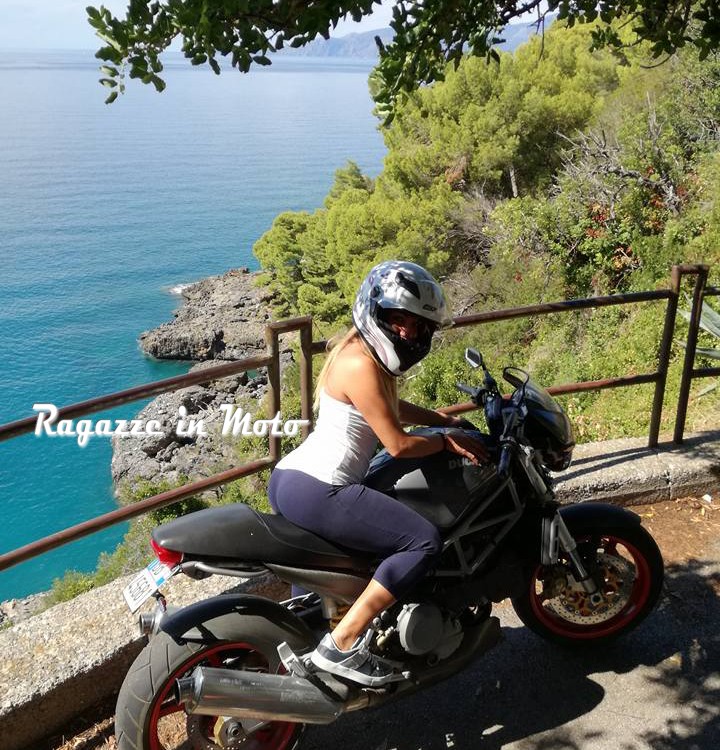 marinella_ragazze_in_moto