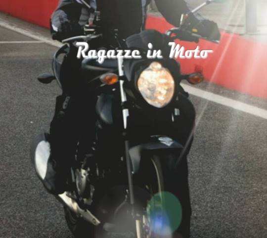 michela_ragazze_in_moto