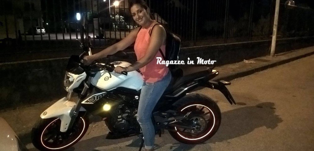 rosalia_ragazze_in_moto