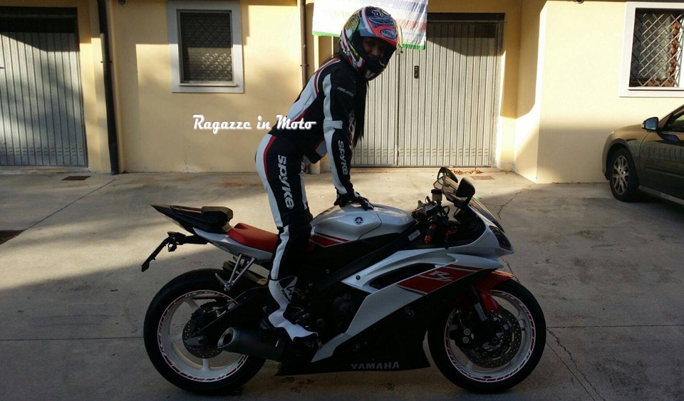 angela_ragazze_in_moto