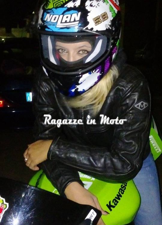 arianna_ragazze_in_moto