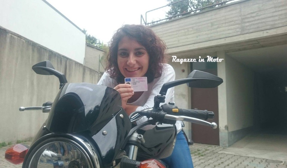 chiara_ragazze-in_moto