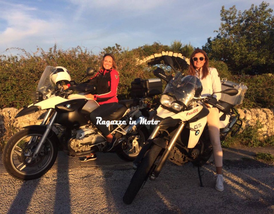 cristina_ragazze_in_moto