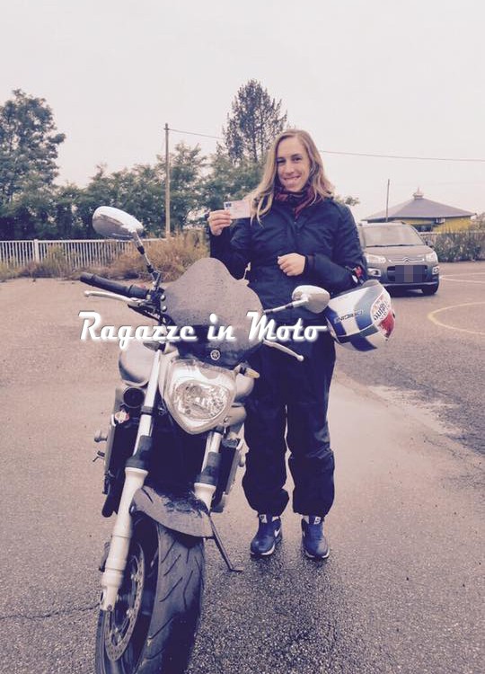 denise_ragazze_in_moto