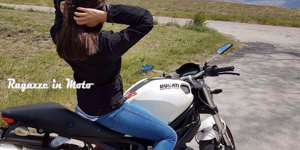 ivana_mini_concorso_ragazze_in_moto