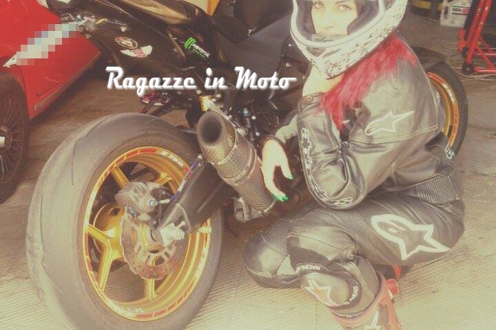 lella_ragazze_in_moto