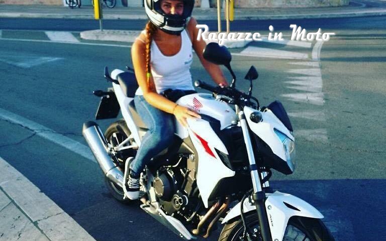 manuela_ragazze-in-moto