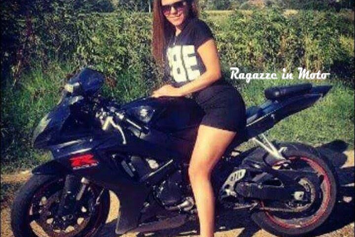 maya_ragazze_in-moto