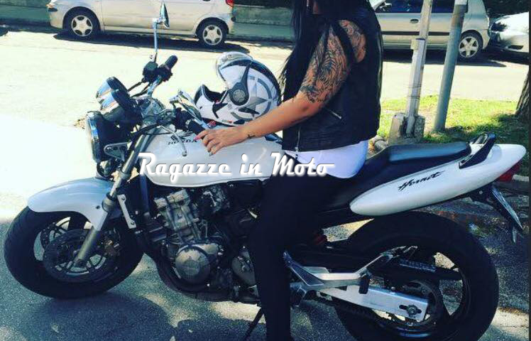 melania_ragazze_in_moto
