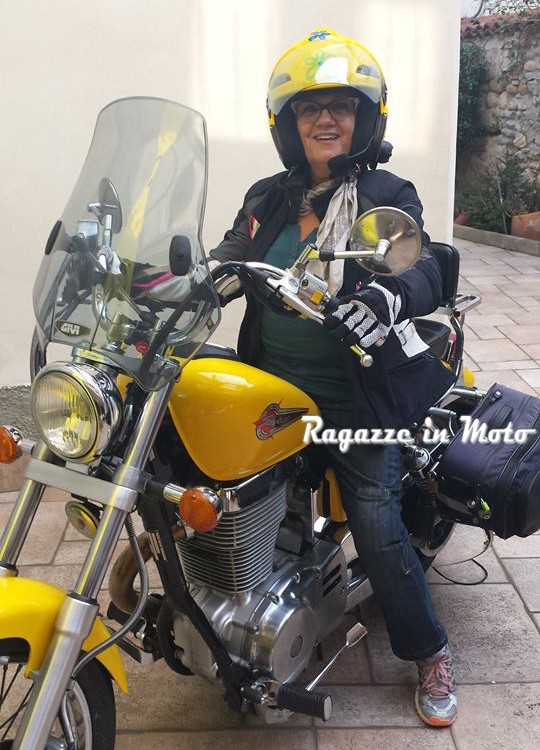 regina_ragazze_in_moto