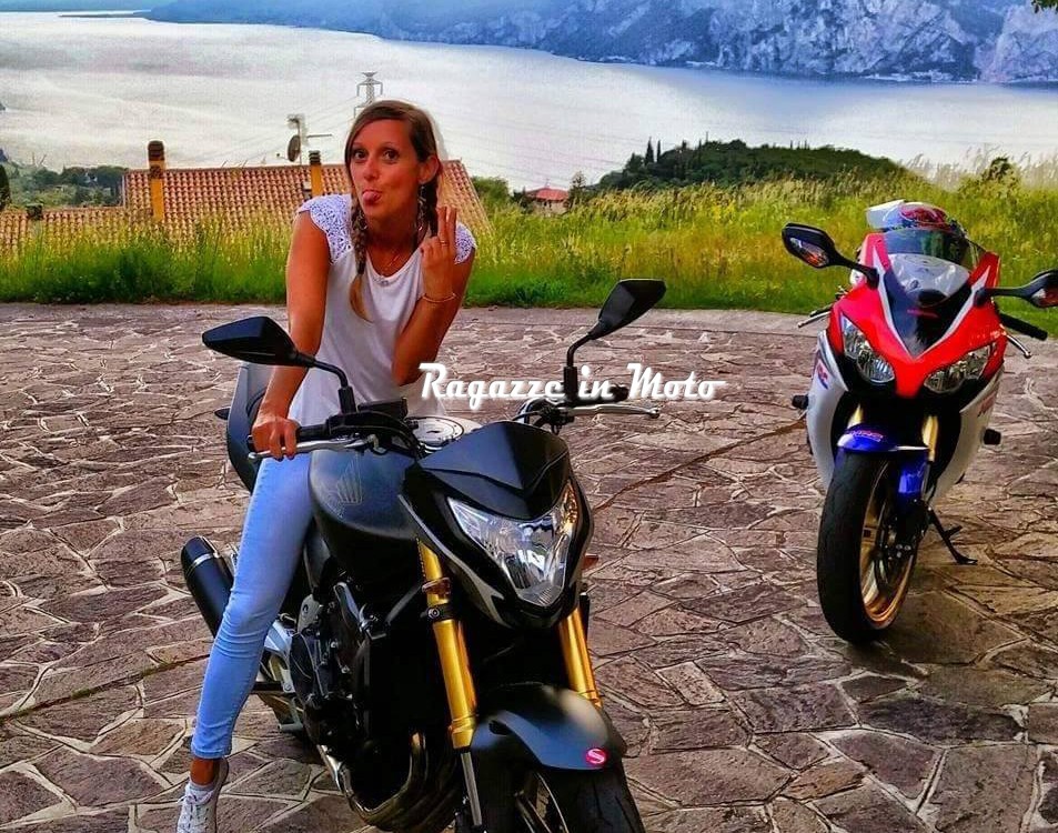 sara_ragazze_in_moto