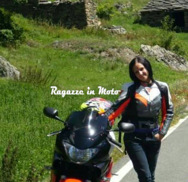 valery_ragazze_in_moto