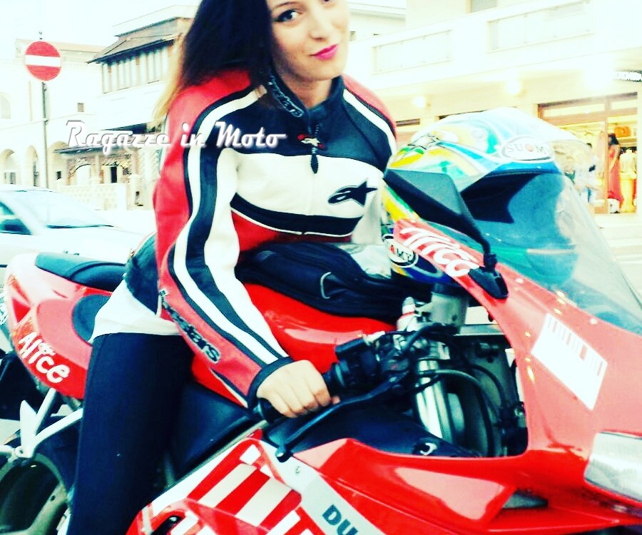 alina_ragazze_in_moto