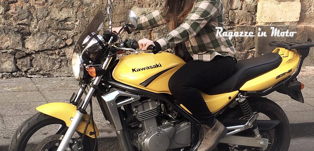 agata_ragazze_in_moto