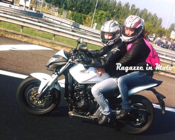 alessandra_ragazze_in_moto