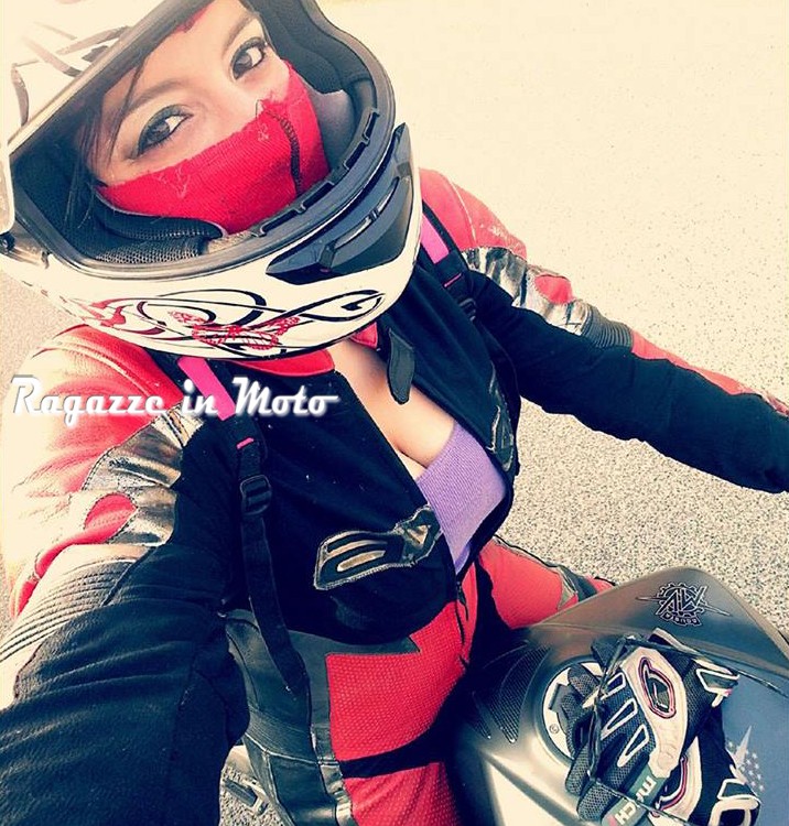 denise_ragazze_in_moto