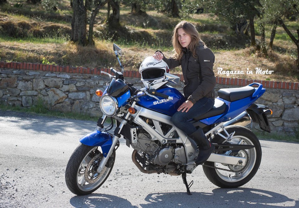 giulia_ragazze_in_moto