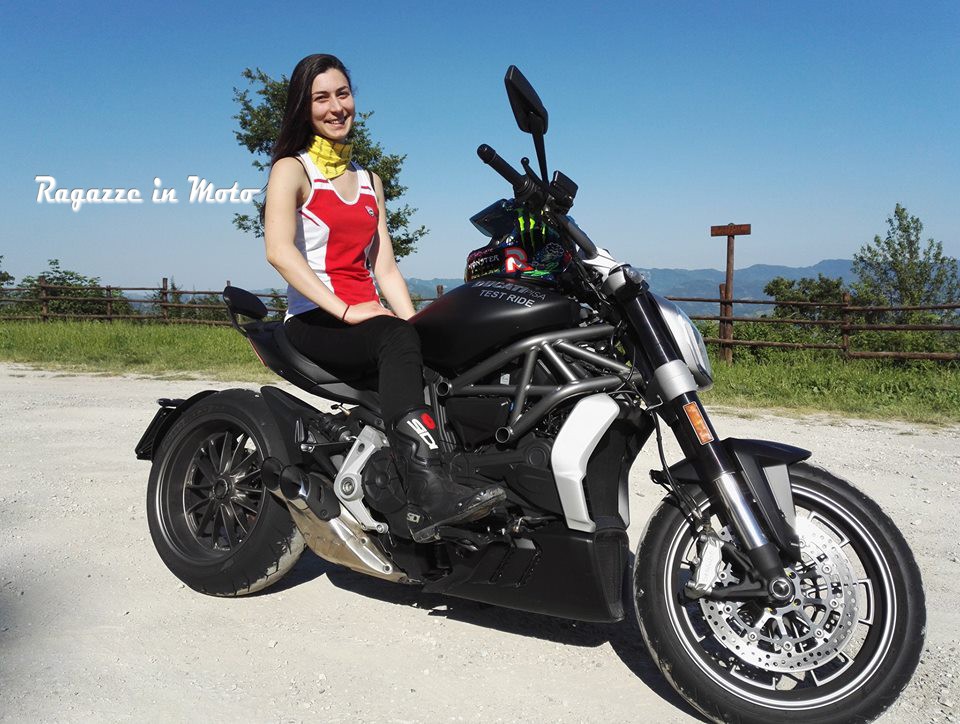 giulia_ragazze_in_moto