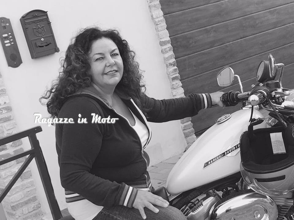 giuse_ragazze_in-moto