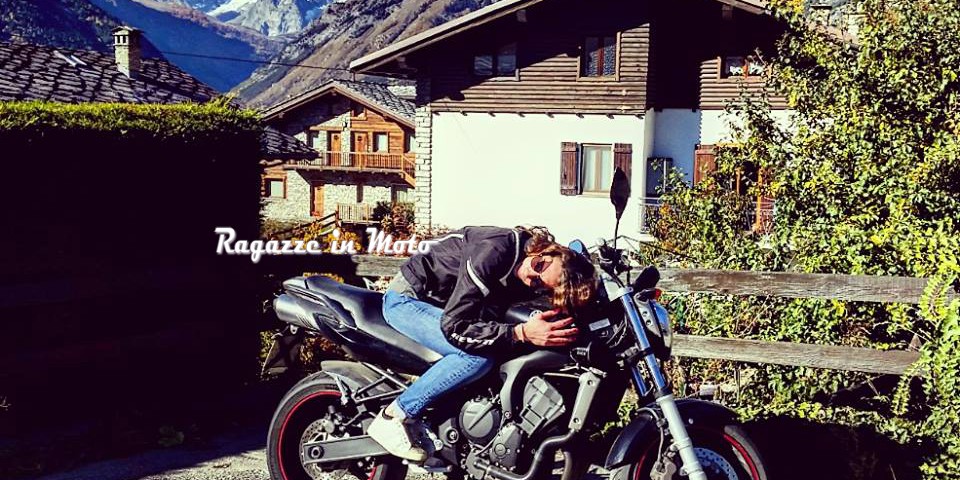 ilaria_ragazze-in_moto