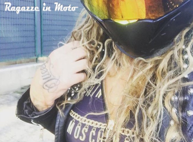 melania_ragazze_in_moto