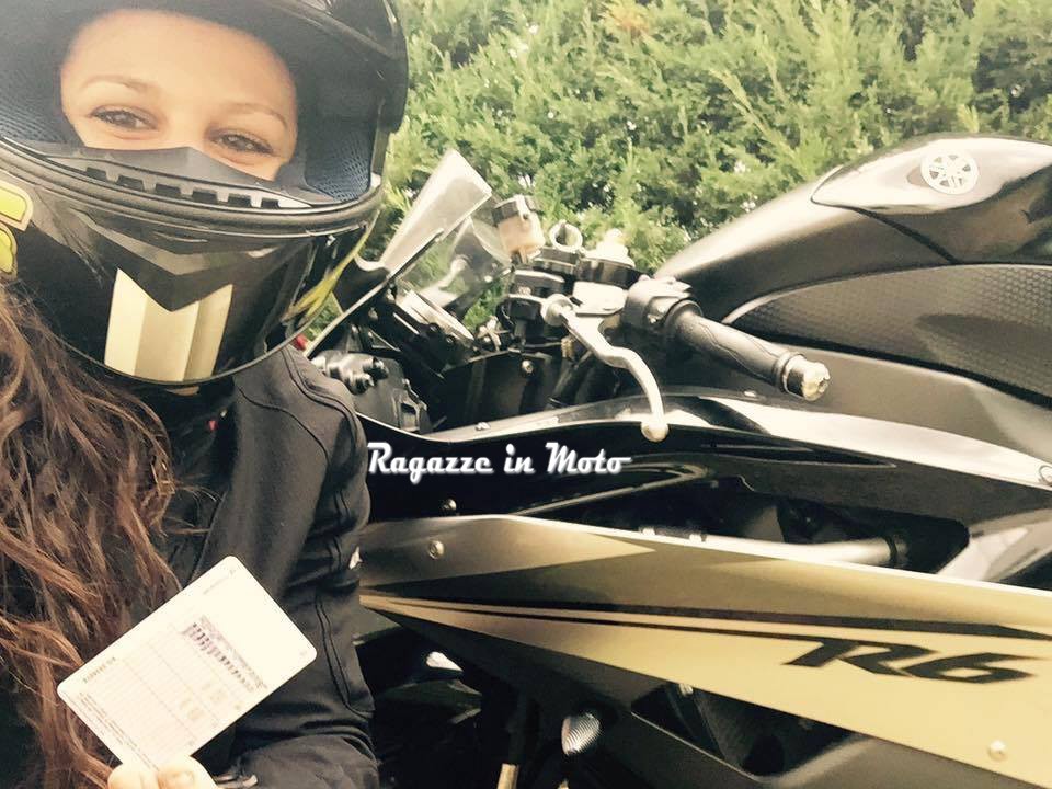 ornella_ragazze_in_moto