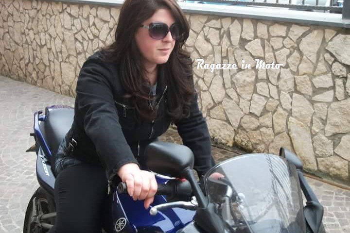 paola_ragazze_in_moto