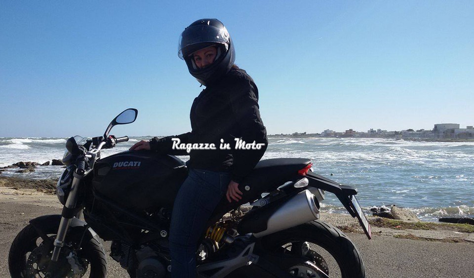 rosy_ragazze_in_moto