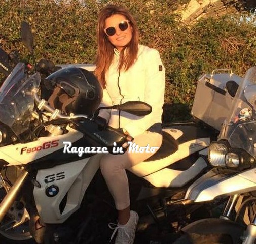 simona_ragazze_in_moto