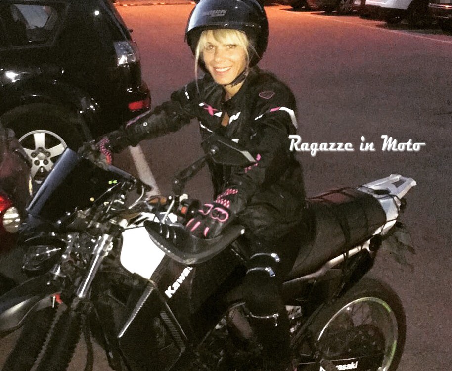 sonia_ragazze_in-moto