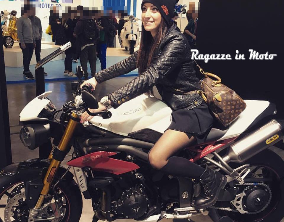 viola_ragazze_in_moto