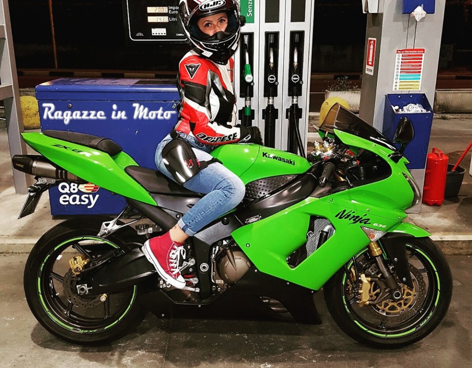 emily_ragazze_in_moto