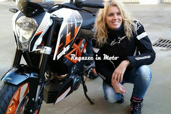 rita_ragazze_in_moto