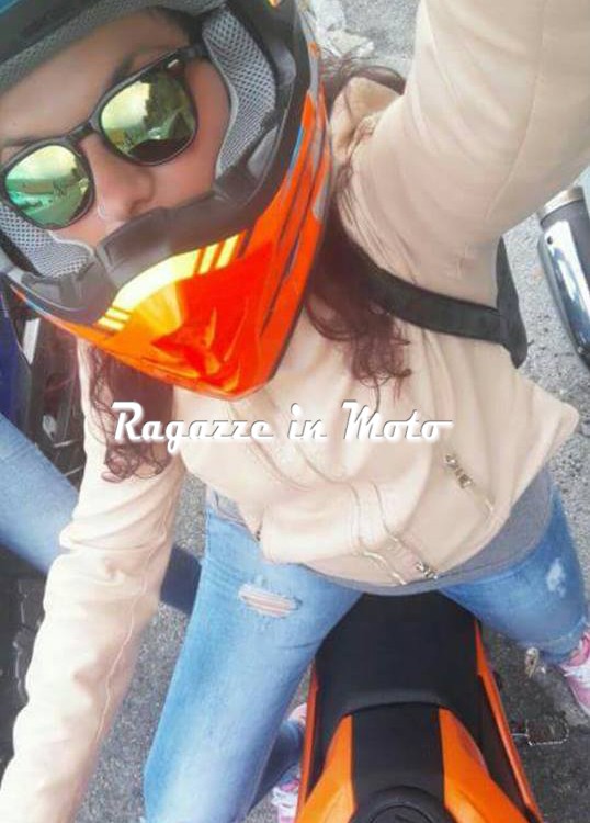 vanessa_ragazze_in_moto