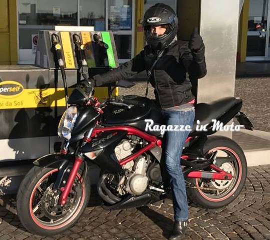 laura_ragazze_in_moto