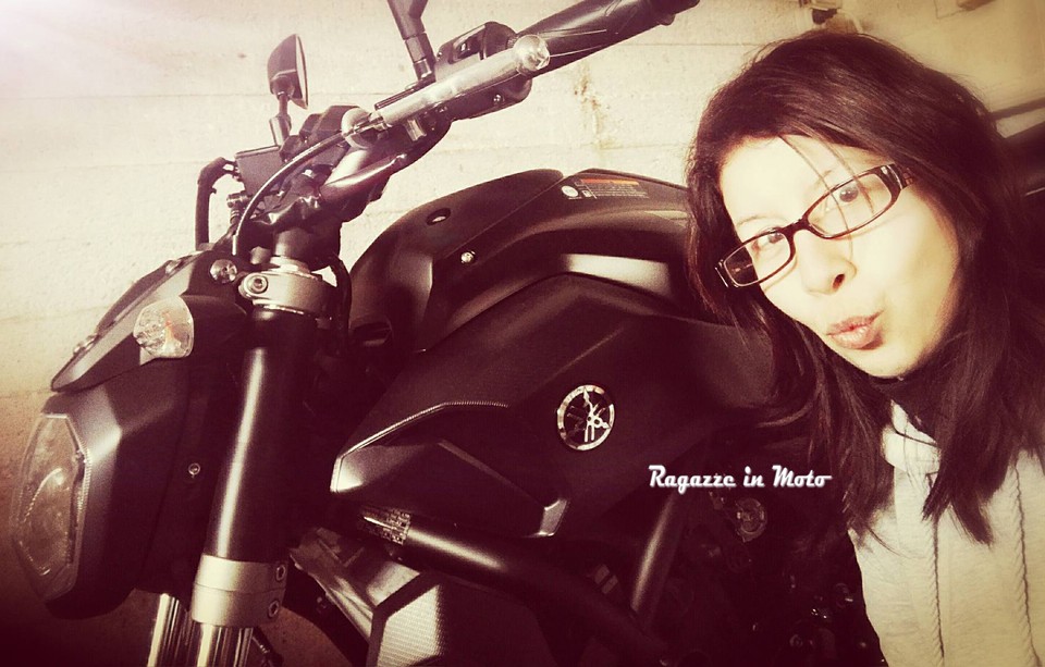 Pamela_ragazze_in_moto