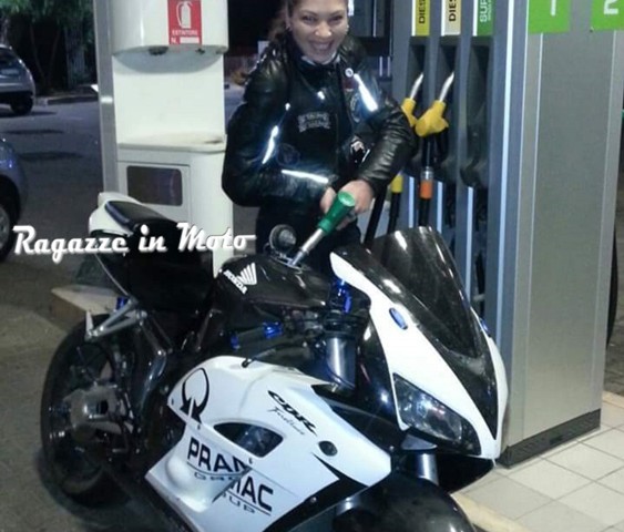 simona_ragazze_in_moto (1)