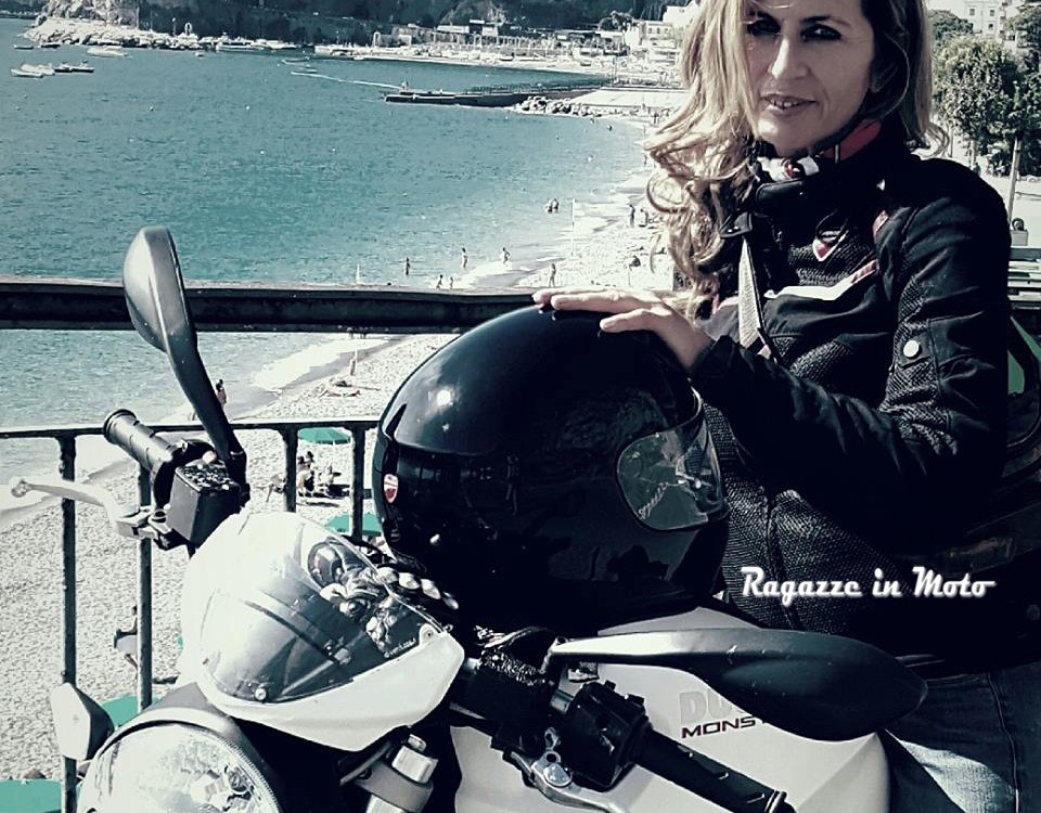 Annarita_ragazze_in_moto