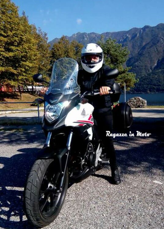 Chicca_ragazze_in_moto