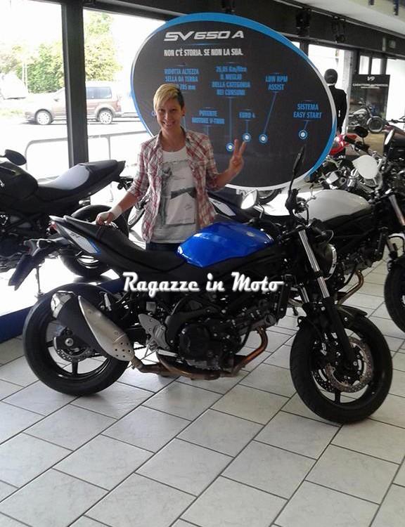 Eleonora_ragazze_in_moto