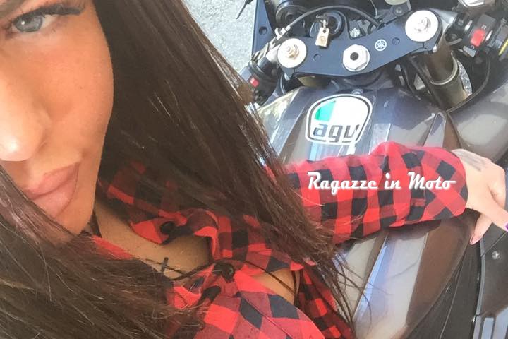 Melania_ragazze_in_moto