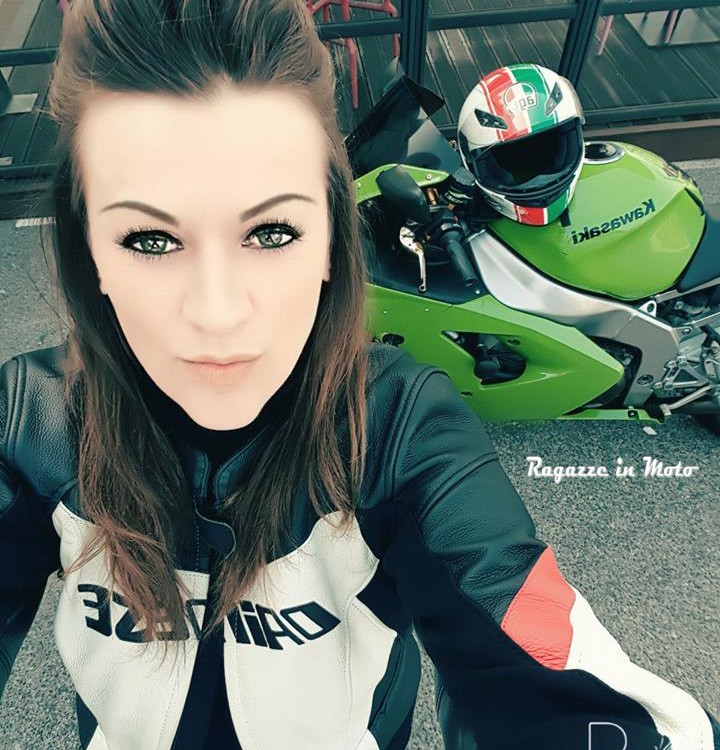 Angelica_ragazze_in_moto