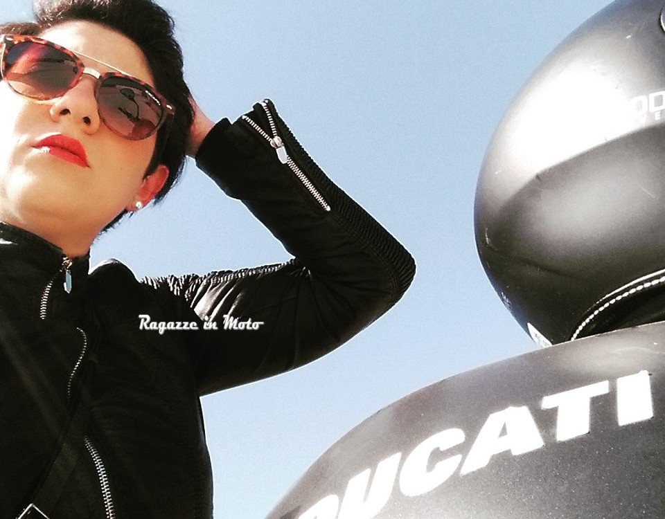 Dorotea_ragazze_in_moto