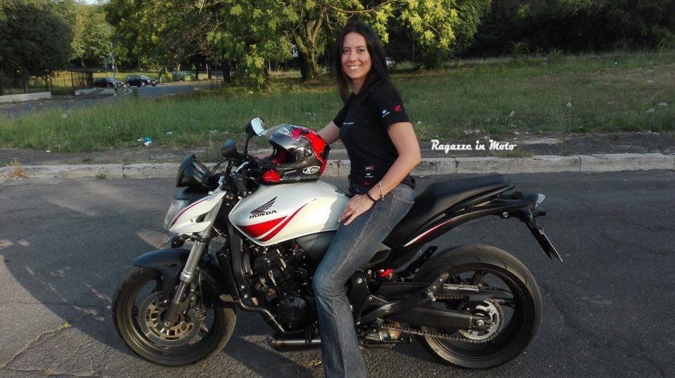 Maria_ragazze_in_moto