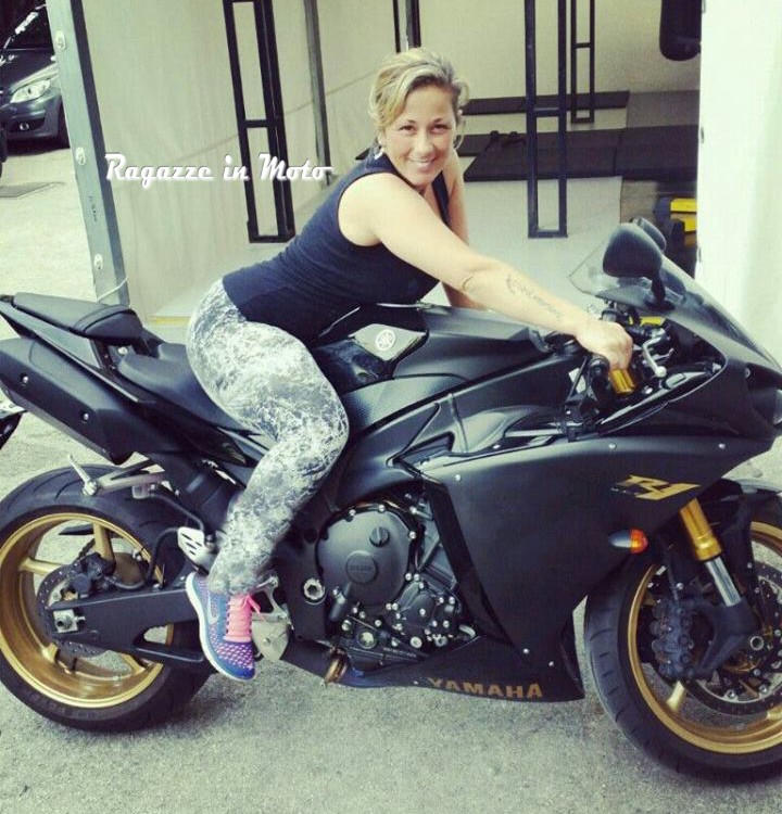 Rossella_ragazze_in_moto