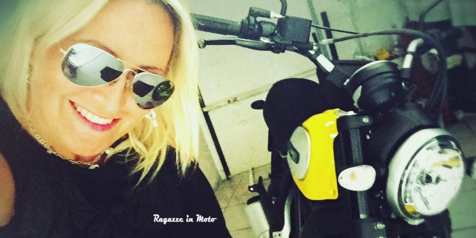 Sabrina_ragazze_in_moto1