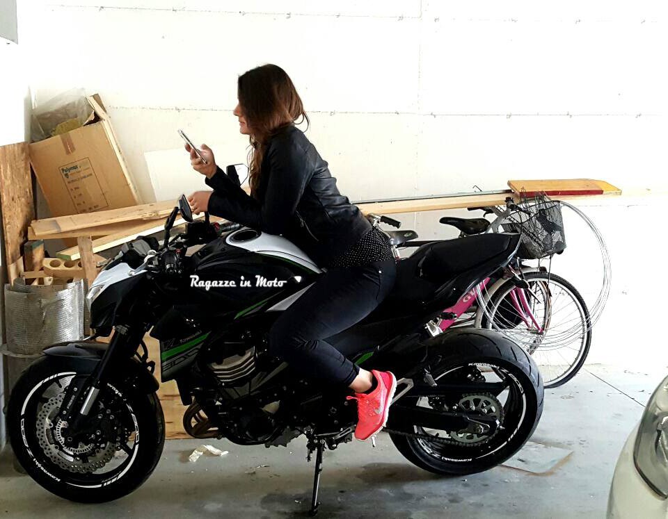 Valentina_ragazze_in_moto