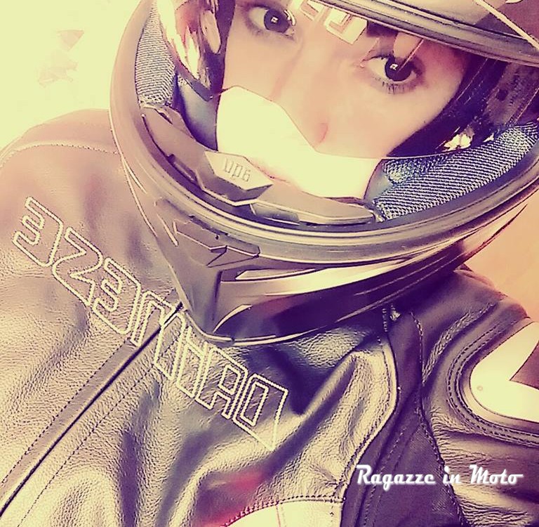 Vanessa_ragazze_in_moto