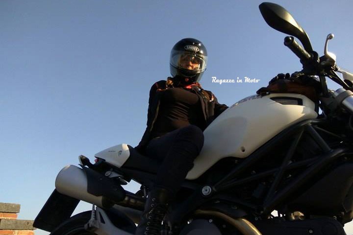 annarita_ragazze-in_moto