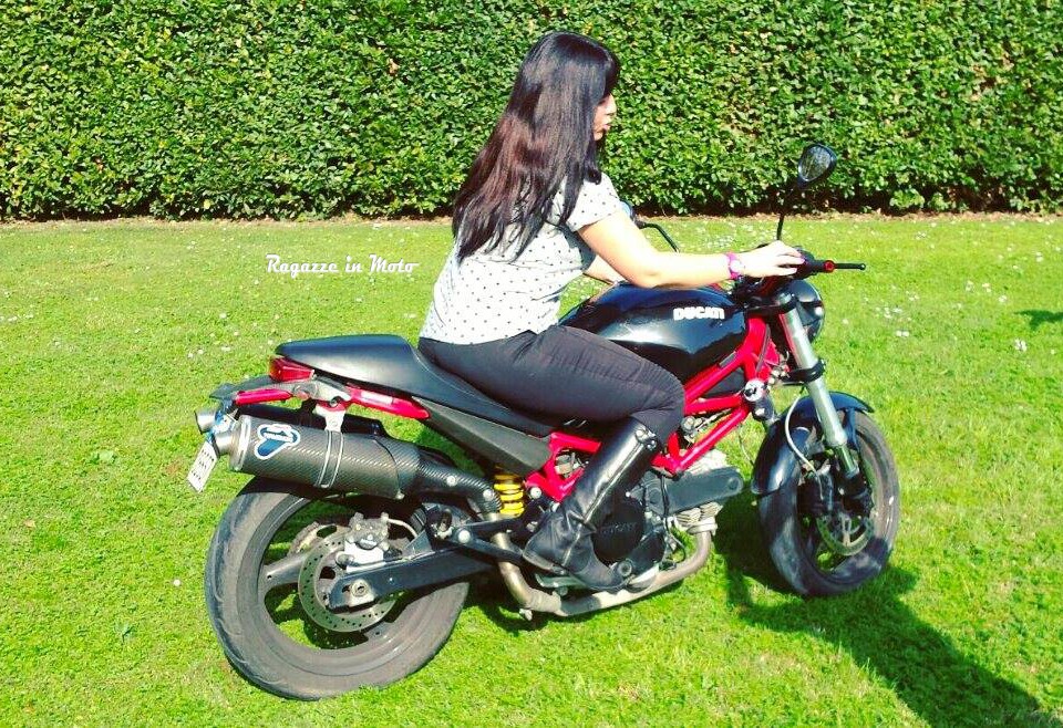 daniela_ragazze-in_moto